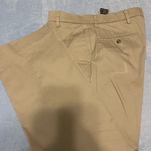 DOCKERS MEN CLASSIC FIT 32x30 DRESS KHAKI PANT D3 FLAT FRONT STRETCH CREAM BEIGE